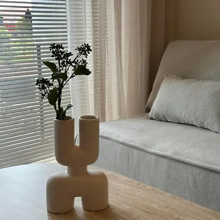 Elegant Retreat With Outdoor Pool I Cohost 아파트 팔랑가