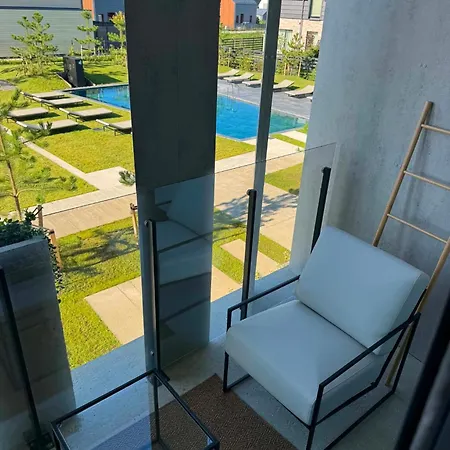 Elegant Retreat With Outdoor Pool I Cohost 아파트